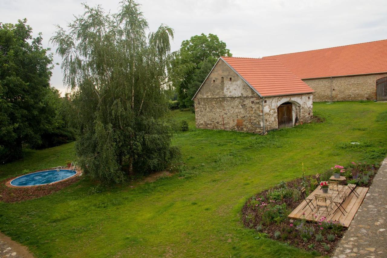 Orechovy Dvur Velke Nepodrice Extérieur photo
